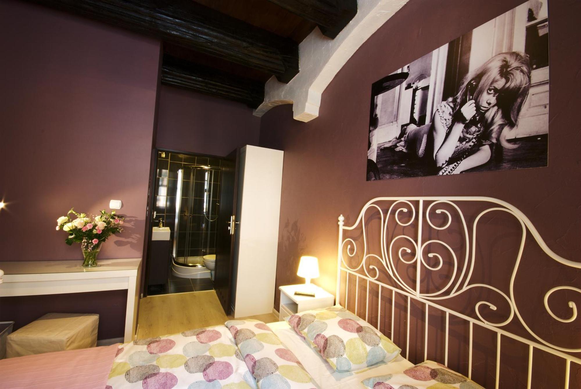 Rosemary'S Private Ensuite Rooms In Old Town Poznan Exterior photo
